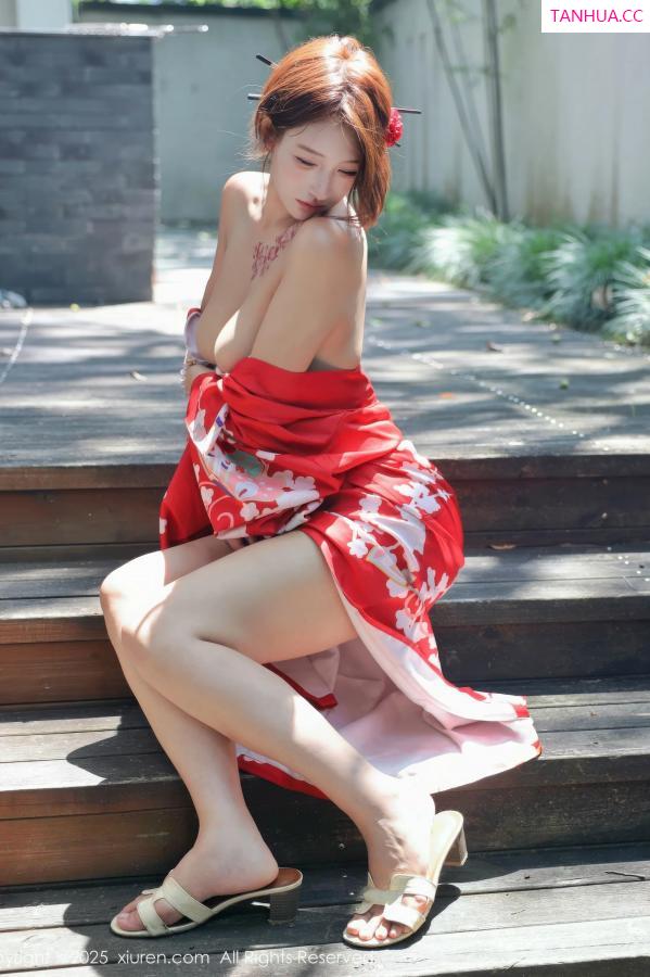   [XiuRen]高清写真图 2025.08.22 No.10683 金允希Yuki 红色和服第36张图片